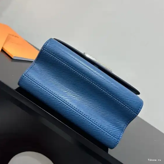 Affordable LOUIS VUITTON PM TWIST 0506